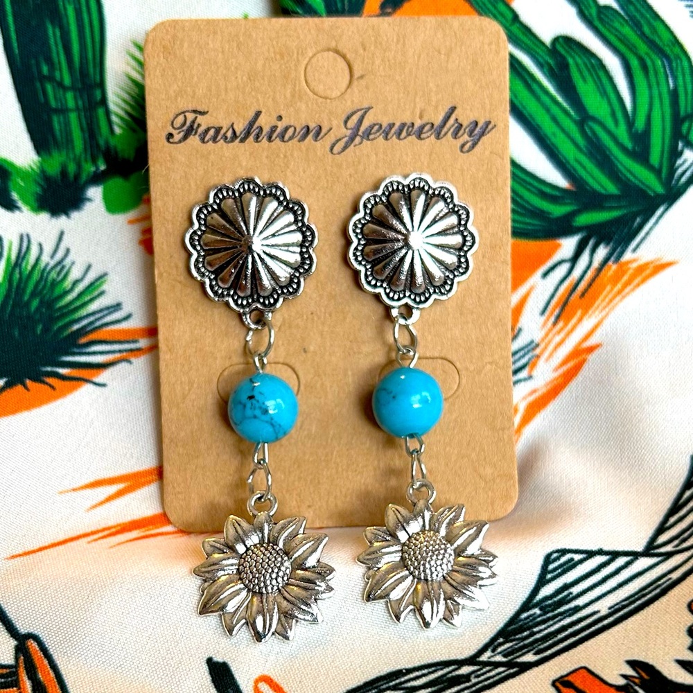 New Western Boho Flower Turquoise Dangle Earrings